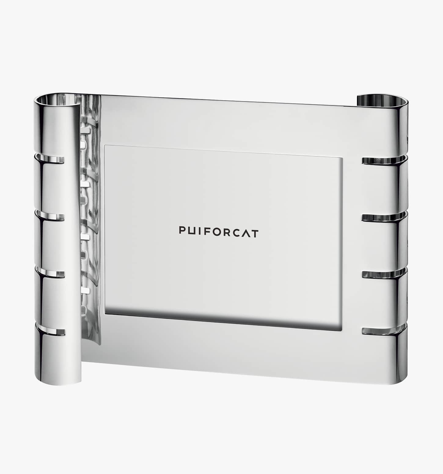 Large horizontal picture frame in silver plated from Ruban collection from Puiforcat