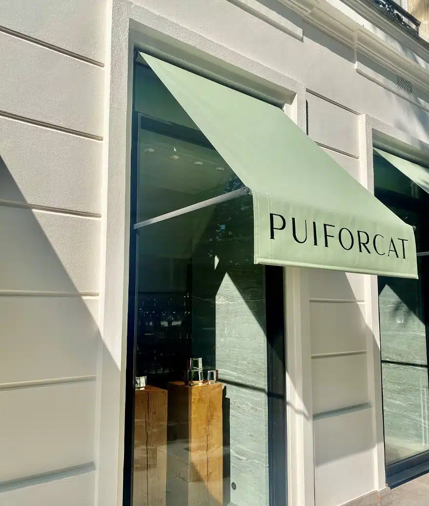 Façade du magasin Puiforcat de l'avenue Gabriel, à Paris