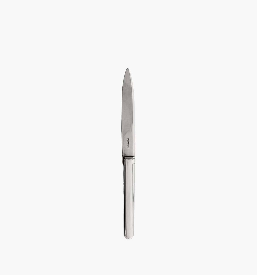 Dessert knife in stainless steel from the Guéthary collection by Puiforcat on a light background