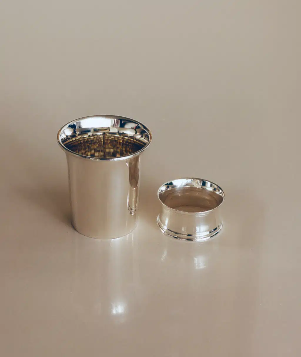 Collection Capucin - timbale et rond de serviette 