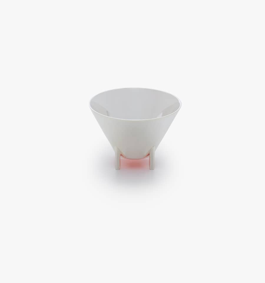 Verre rouge n°04 de la collection Kanmi réalisée en collaboration avec Tomás Alonso