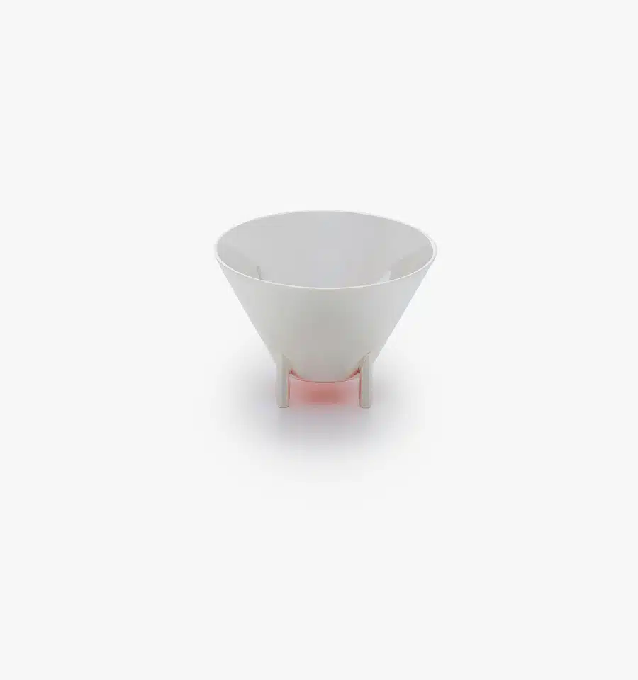Verre rouge n°04 de la collection Kanmi réalisée en collaboration avec Tomás Alonso