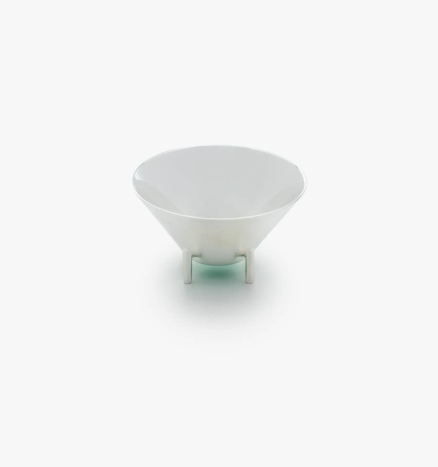 Verre vert n°03 de la collection Kanmi réalisée en collaboration avec Tomás Alonso