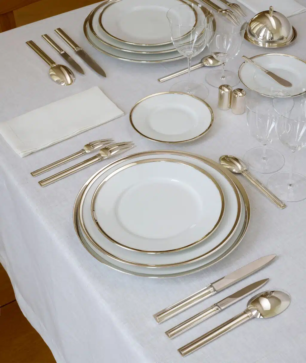 Couverts de la collection Cannes en table dressée